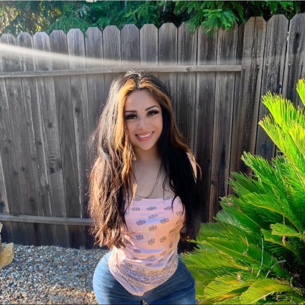 Meet your Posher, Noemi